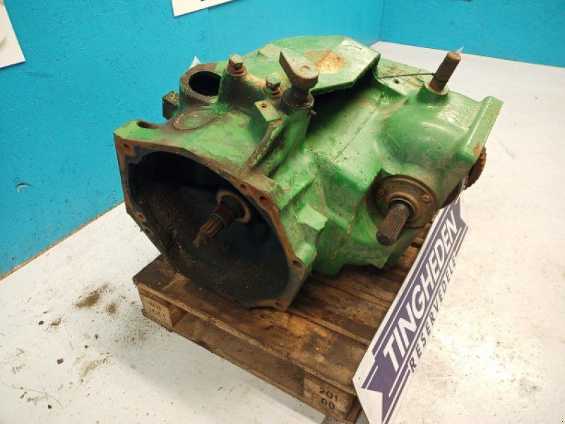 John Deere 2040