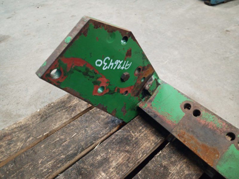 John Deere 3040