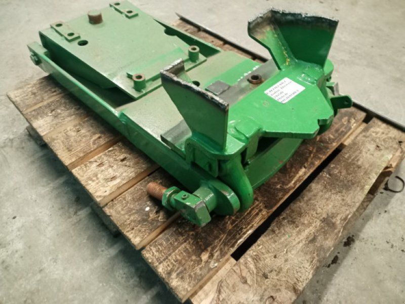 John Deere 2650