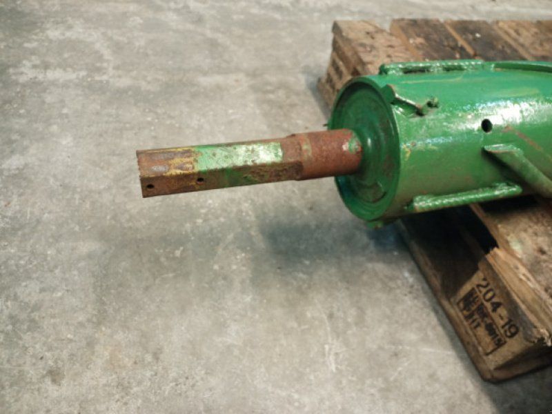 John Deere 550