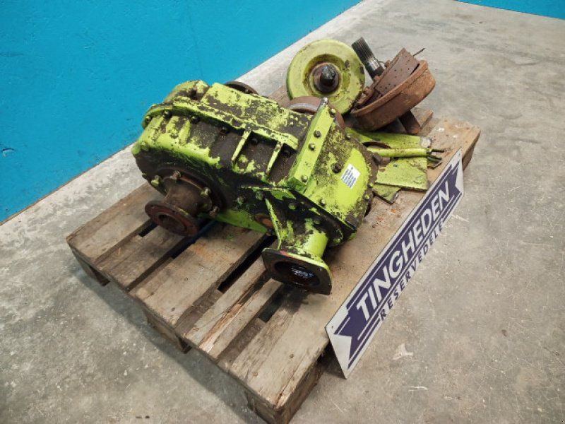 Claas Dominator 76