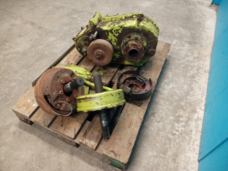 Claas Dominator 76