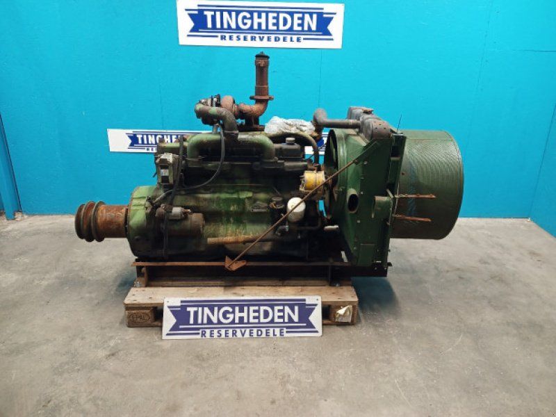 John Deere 6329