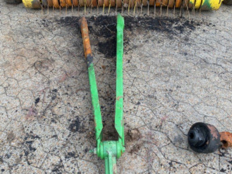 John Deere 590