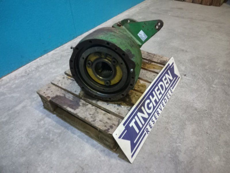 John Deere 3040