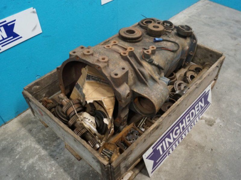 Ford 8340