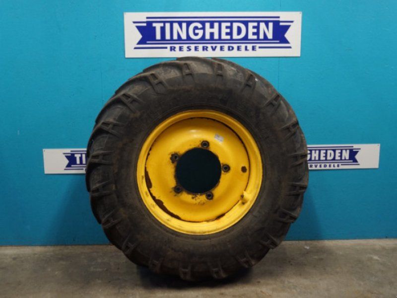New Holland 28