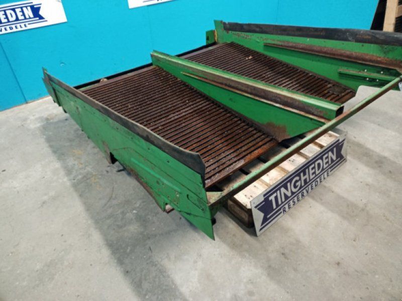 John Deere 1085