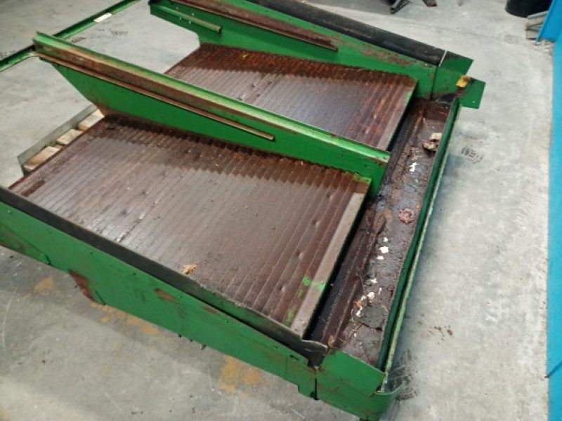 John Deere 1085