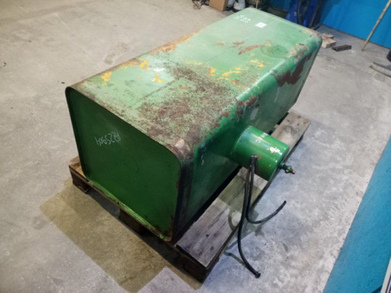 John Deere 1085