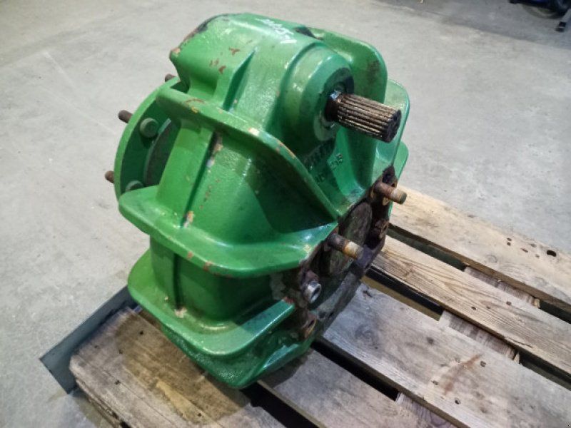 John Deere 1085
