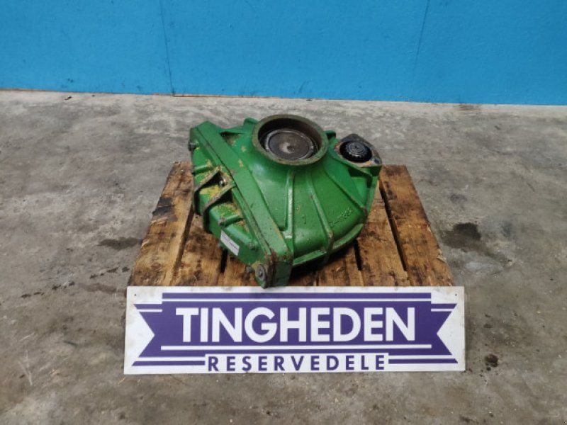 John Deere 1075