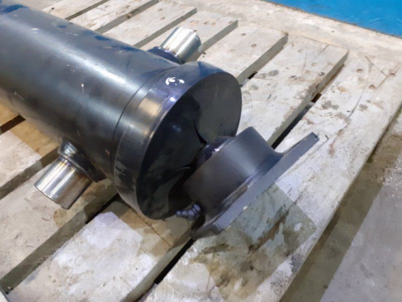Cylinder