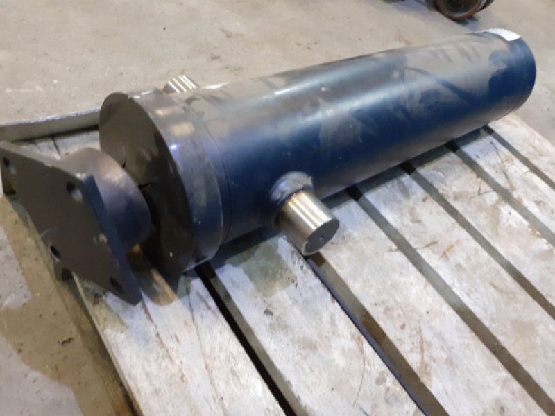 Cylinder
