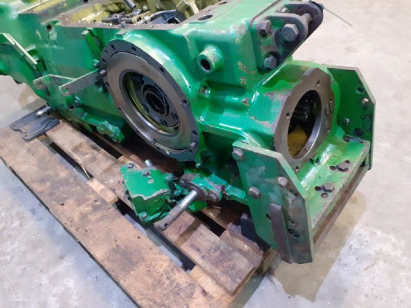 John Deere 2840