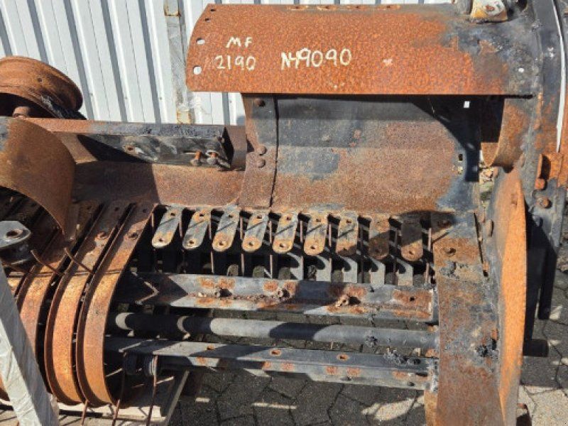 New Holland BB9090
