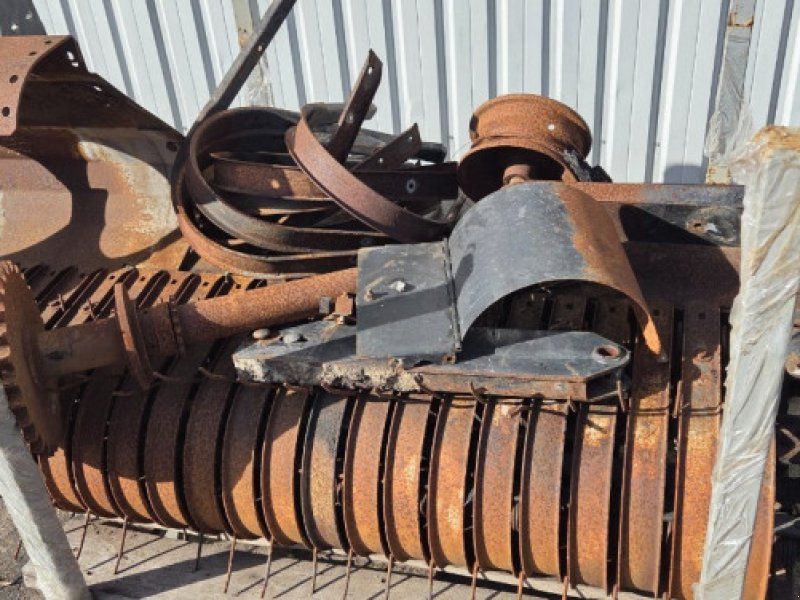New Holland BB9090