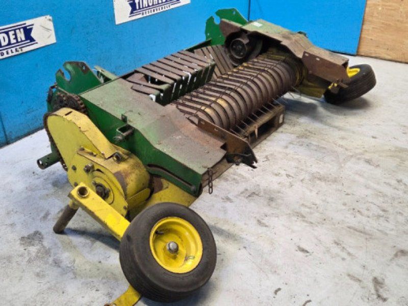 John Deere 592