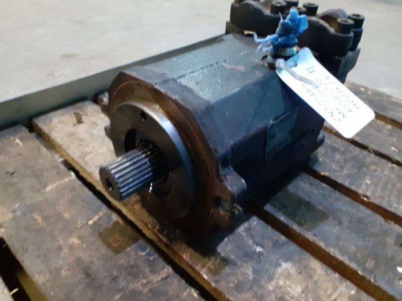 Massey Ferguson 7256