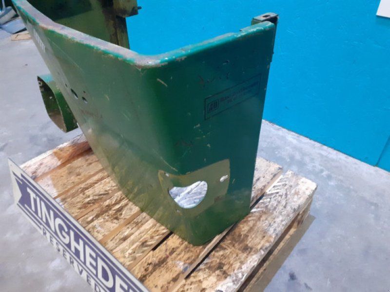 John Deere 2850