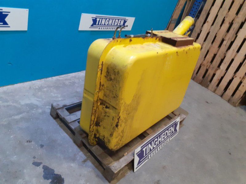 New Holland 8060