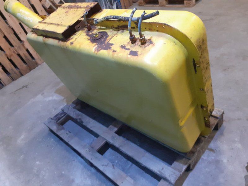 New Holland 8060