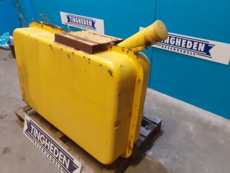 New Holland 8060