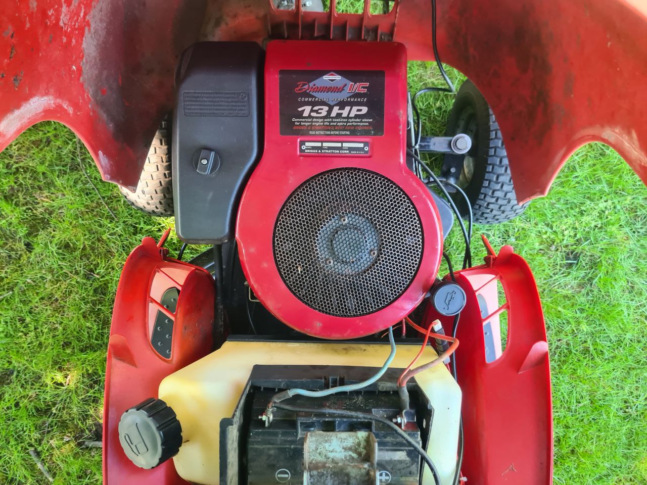 Alko T 13-85 HD LUX zitmaaier met opvangbak hydrostaat.