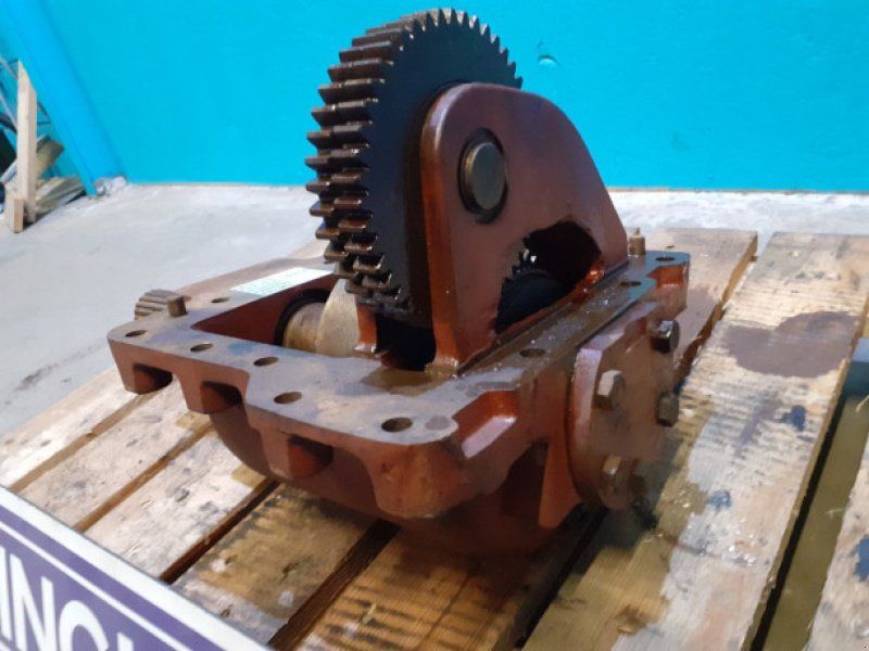 Ford 7710