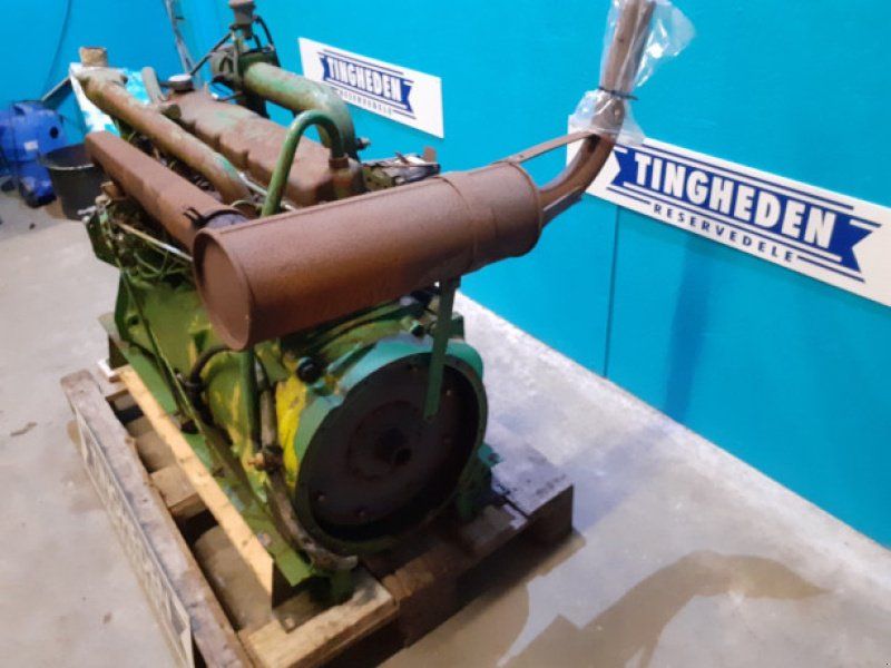 John Deere 6329
