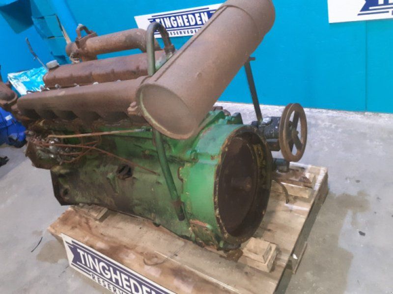 John Deere 6329