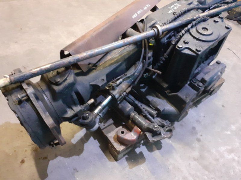 New Holland TM 155