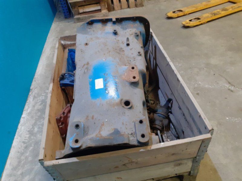 Ford 7710