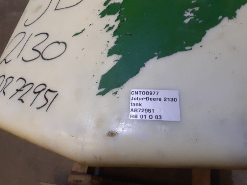 John Deere 2130