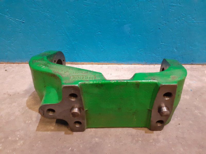 John Deere S670