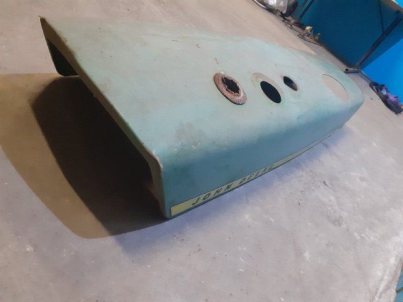 John Deere 3130