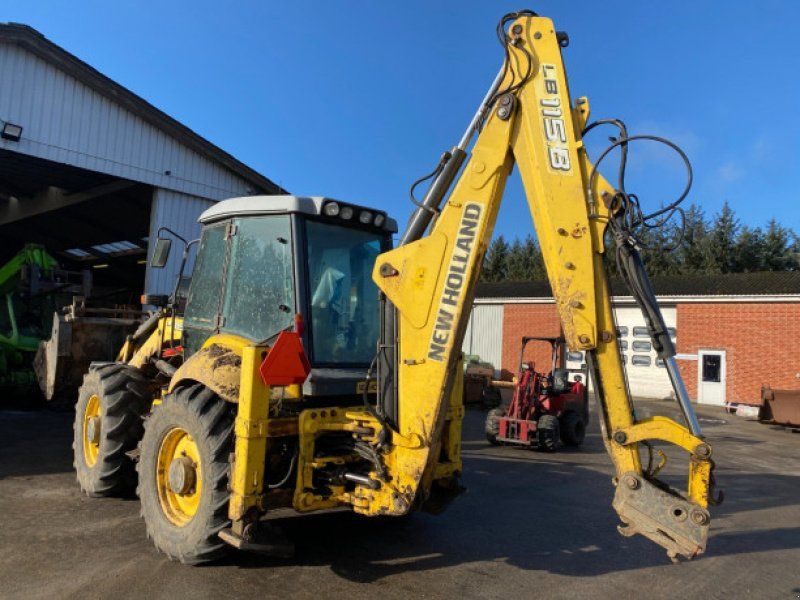 New Holland LB115B