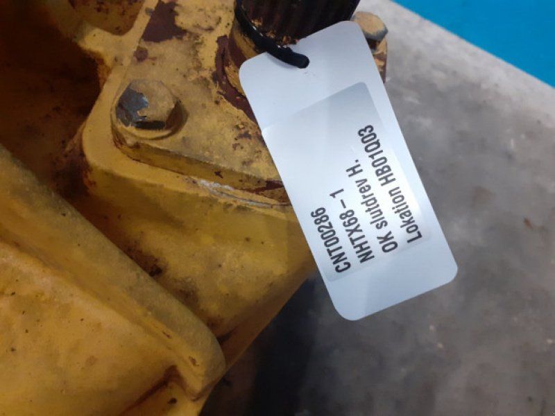 New Holland TX68