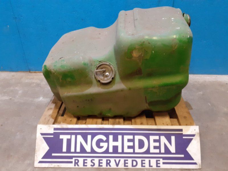 John Deere 2940