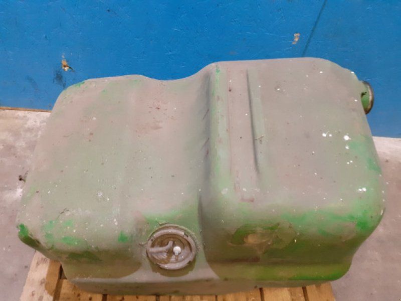 John Deere 2940