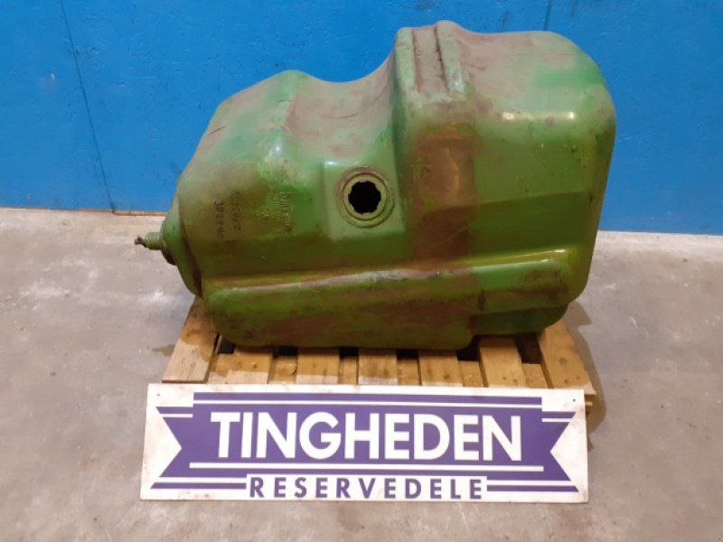 John Deere 2940