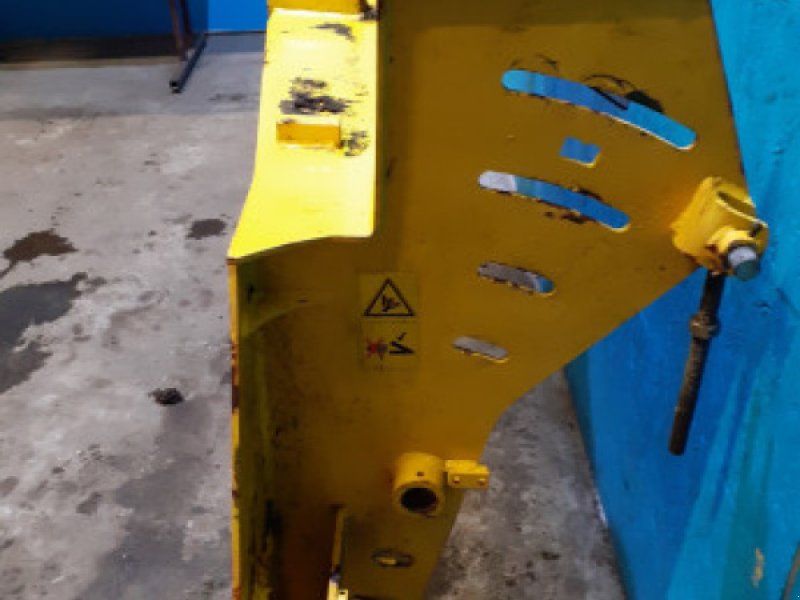 New Holland CR9080