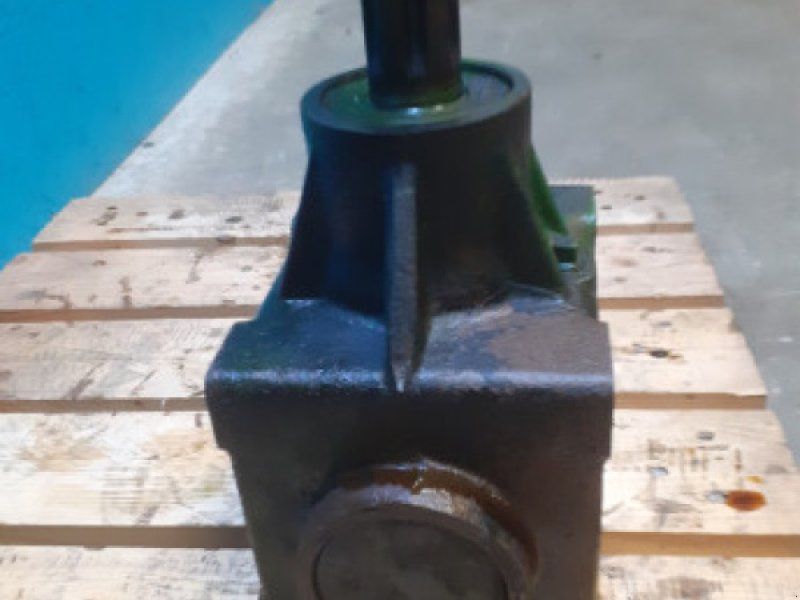 John Deere 550