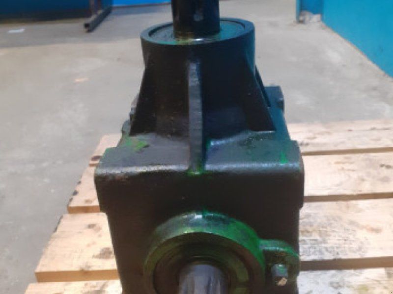 John Deere 550