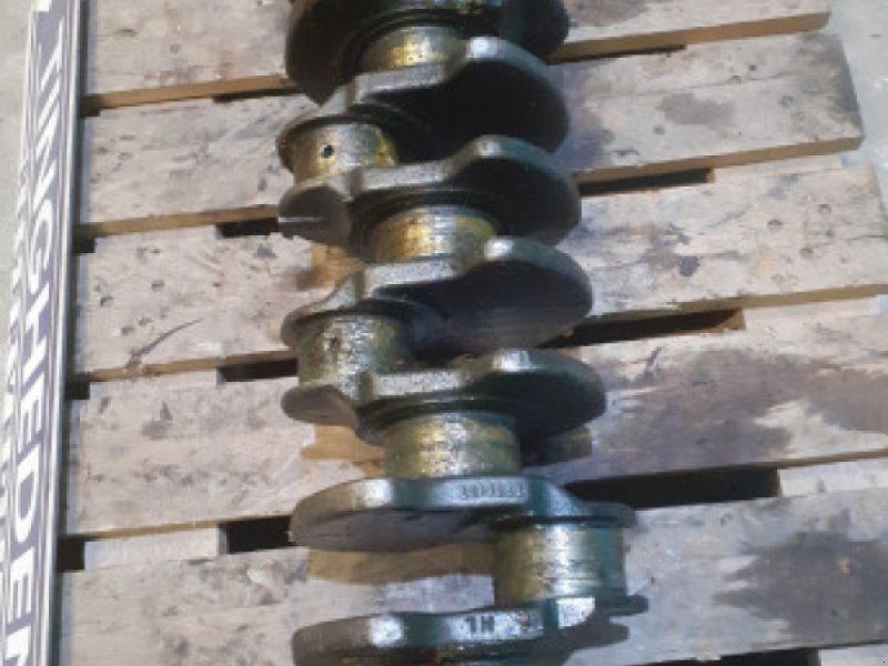 John Deere 4239