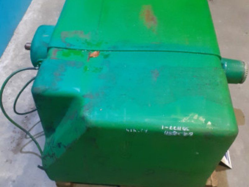John Deere 1177