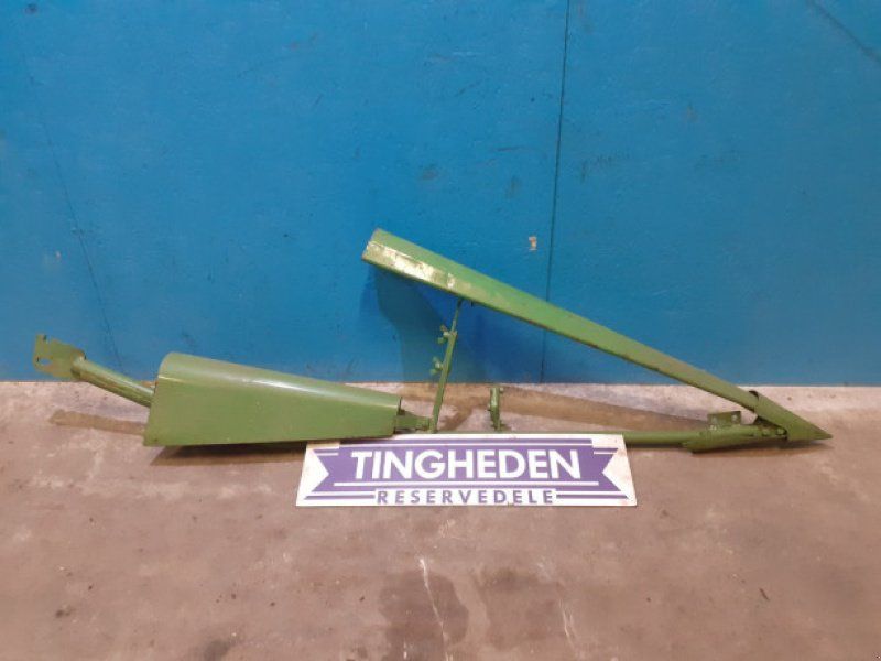 John Deere 1075