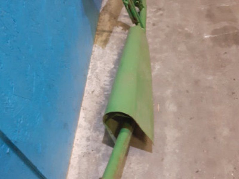 John Deere 1075
