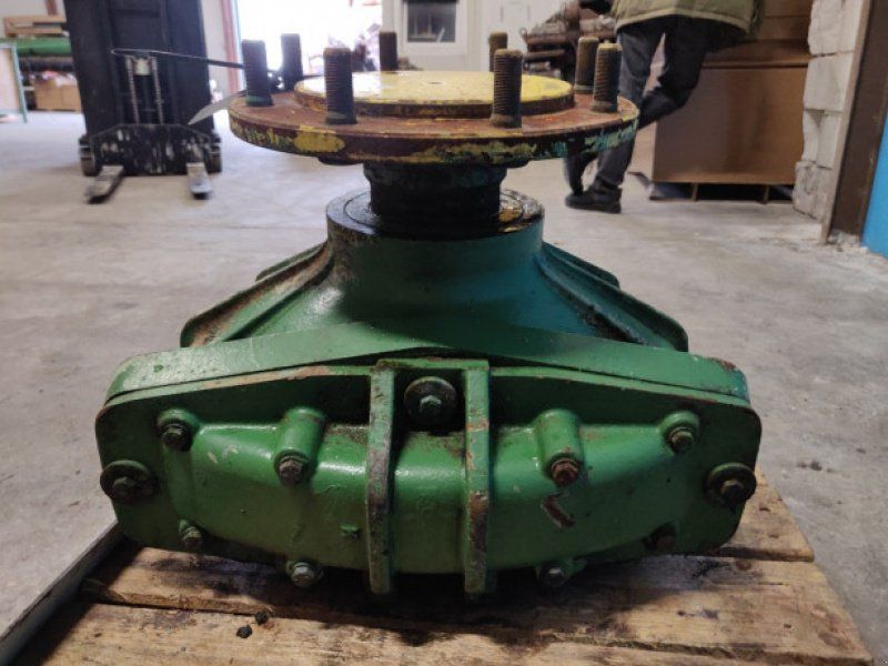 John Deere 985