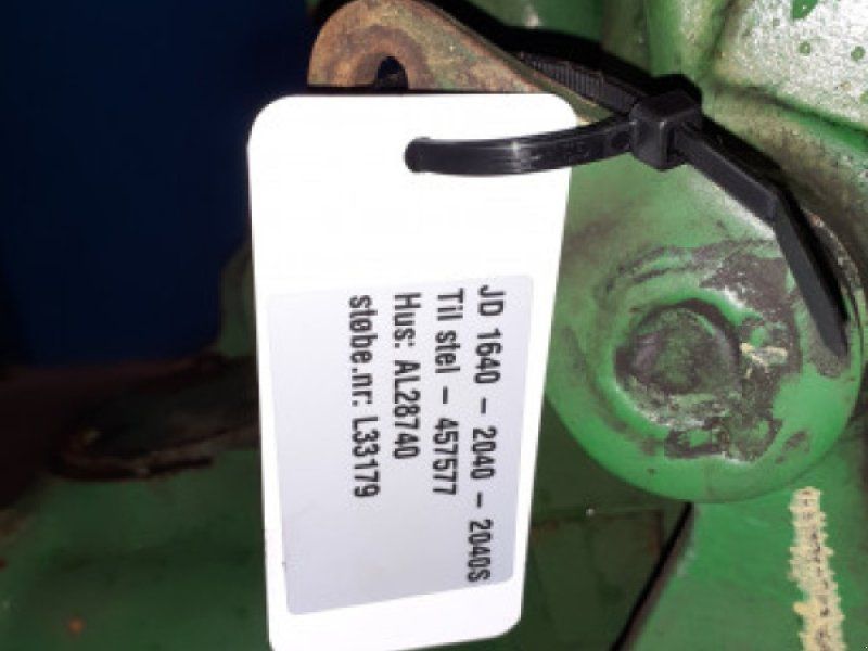 John Deere 2040